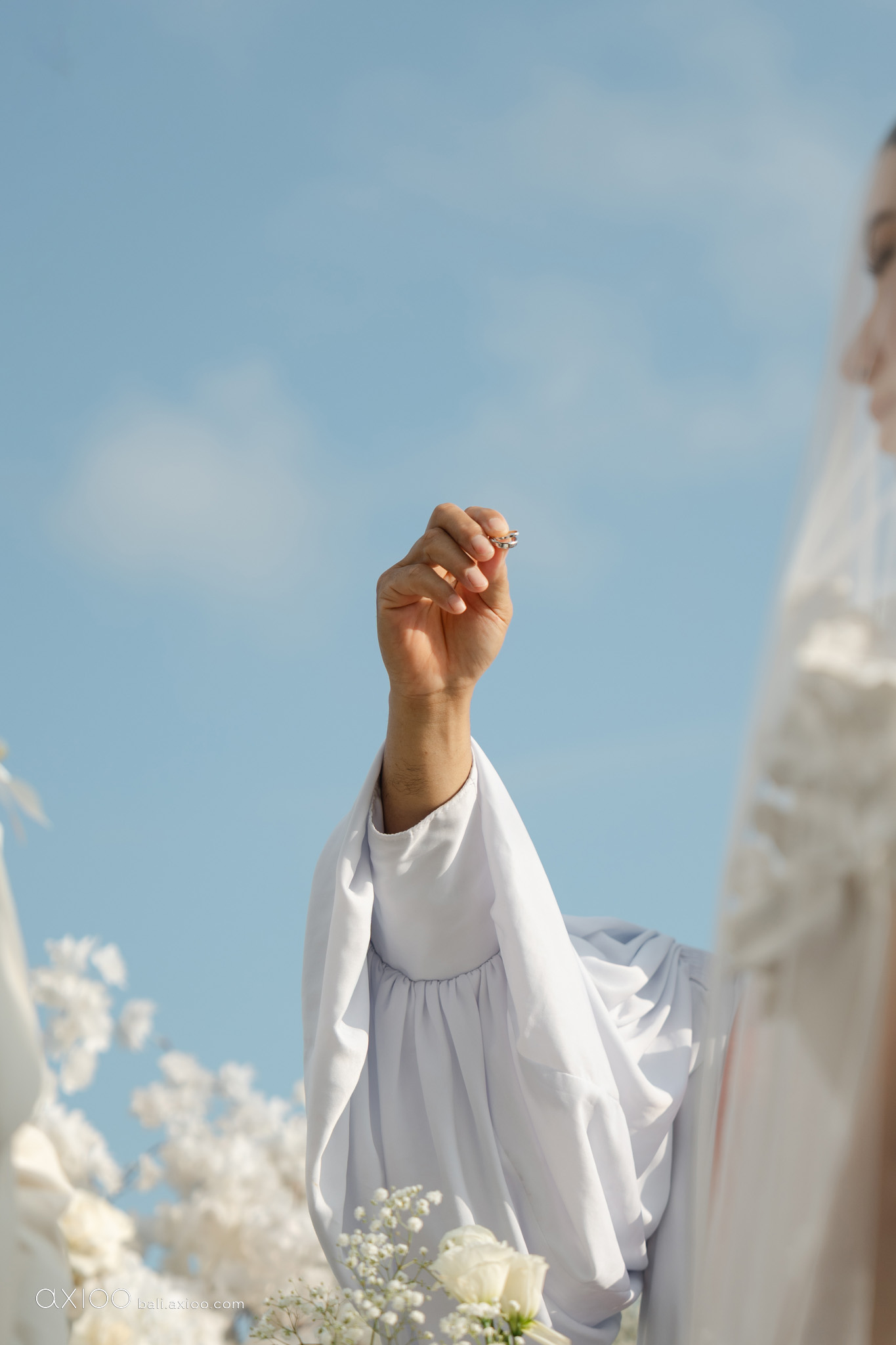 Axioo: A Study in Softness: A Wonderland Uluwatu Wedding in Bali